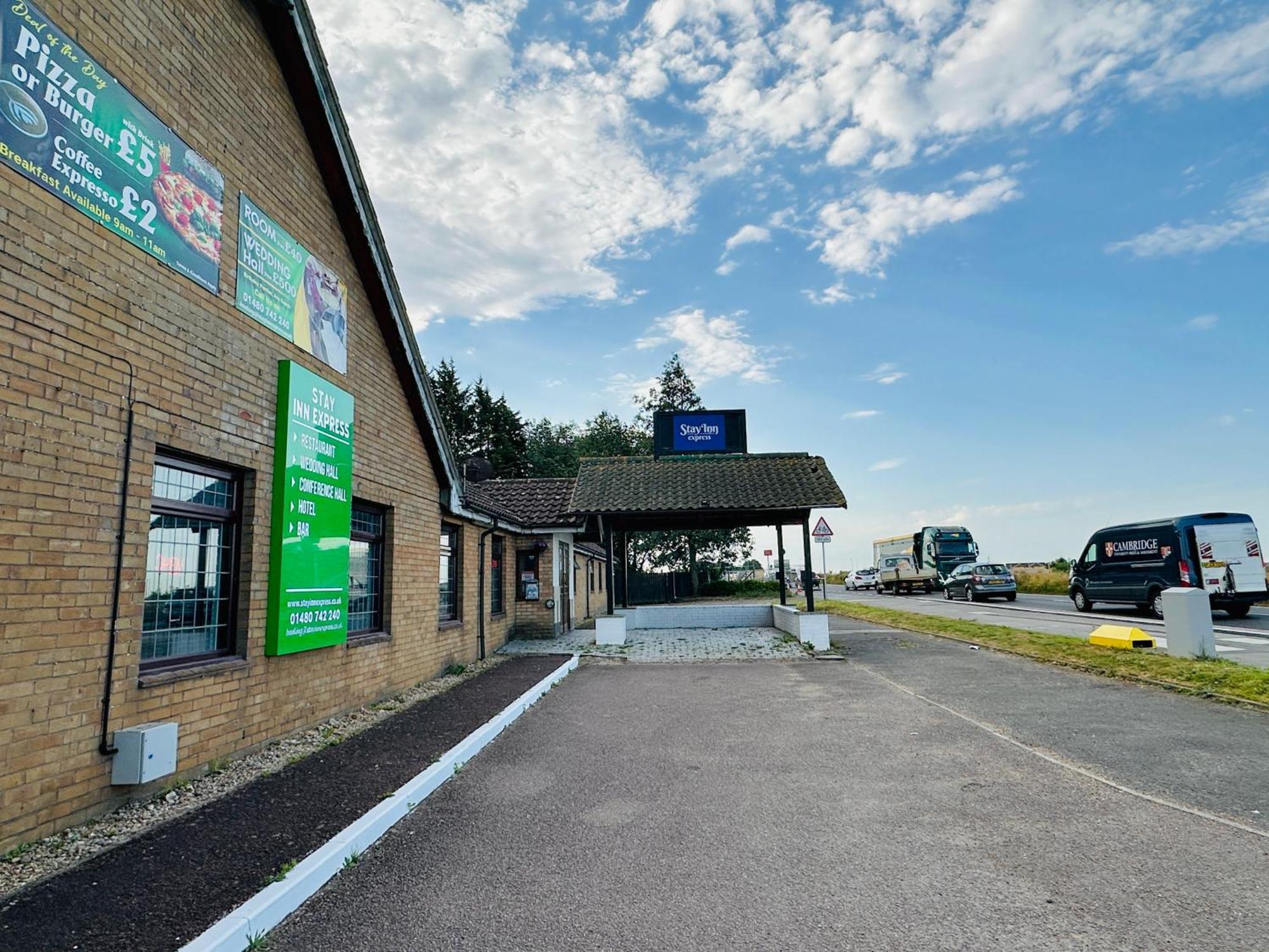 Oyo Stay Inn Express, Cambridge Papworth Everard Eksteriør billede
