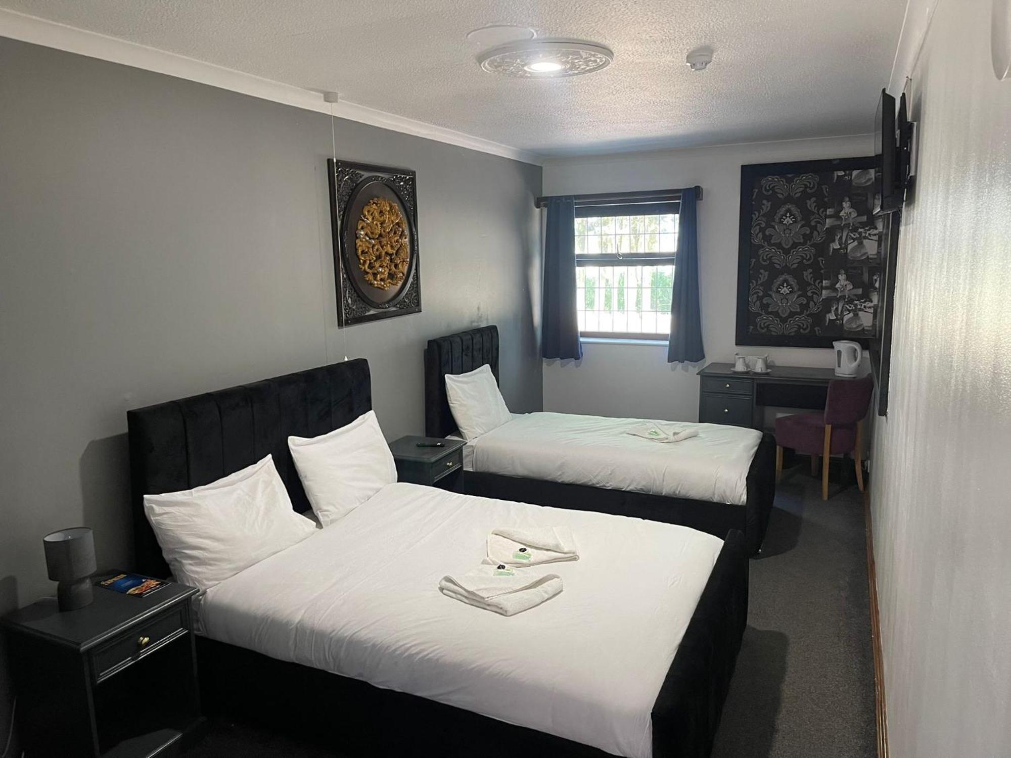 Oyo Stay Inn Express, Cambridge Papworth Everard Eksteriør billede